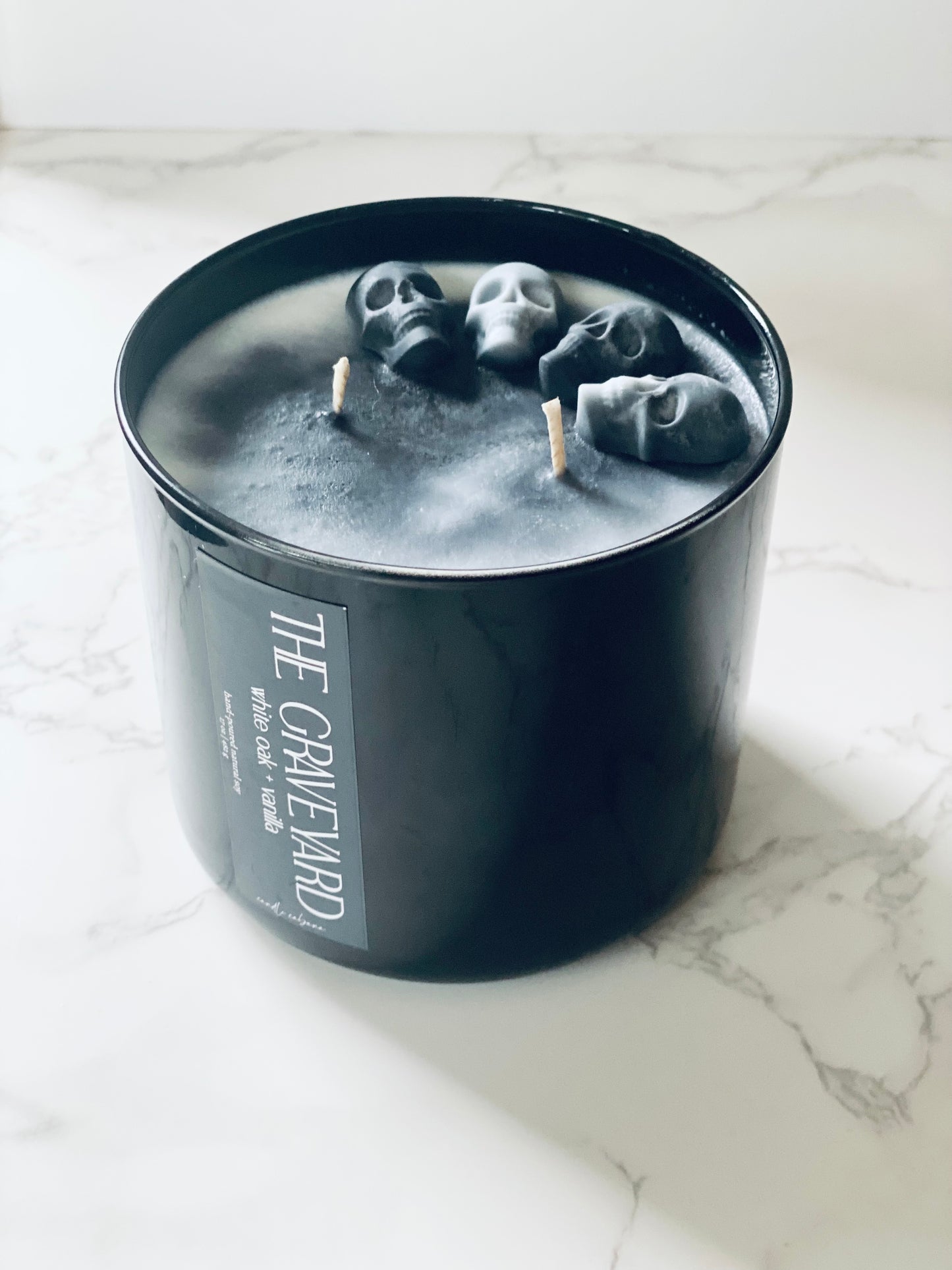 17 oz THE GRAVEYARD Candle