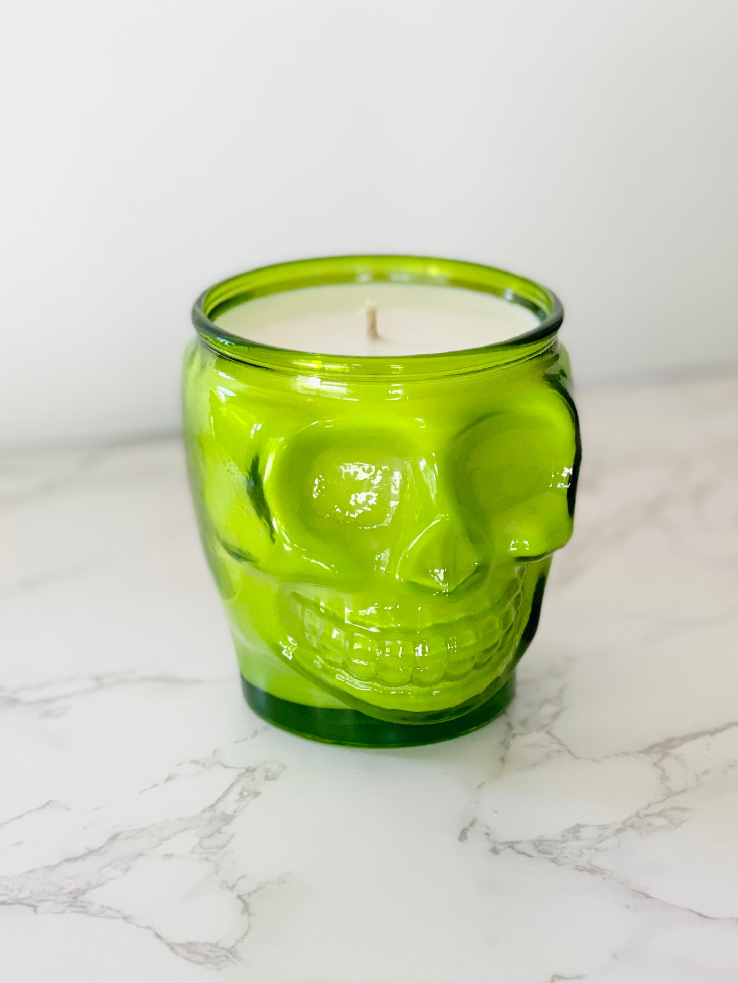 15 oz Colored Skull Candle - LIME