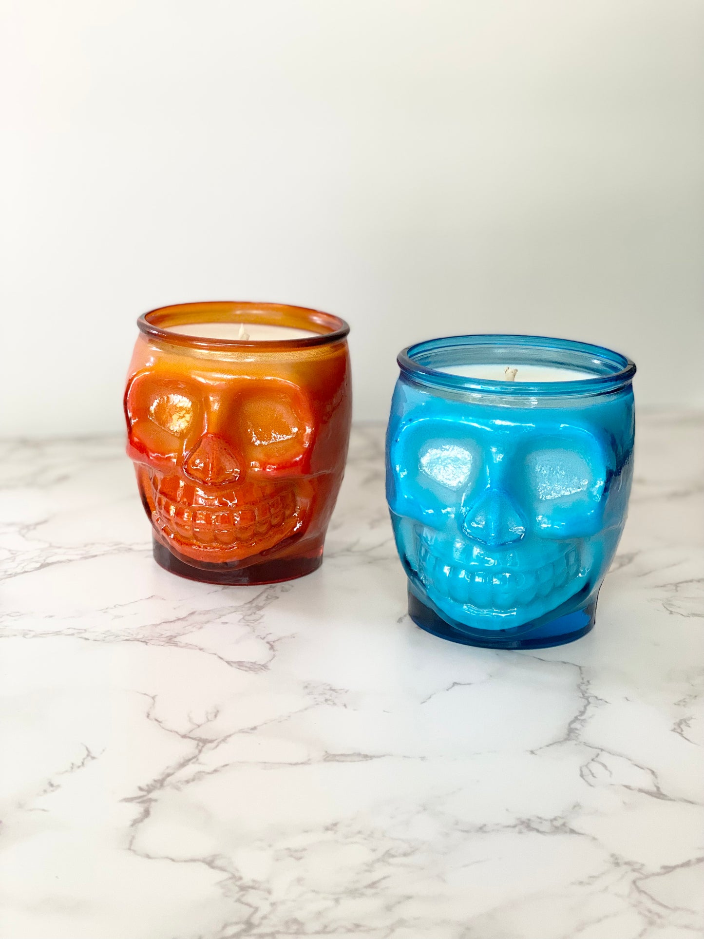 15 oz Colored Skull Candle - ORANGE